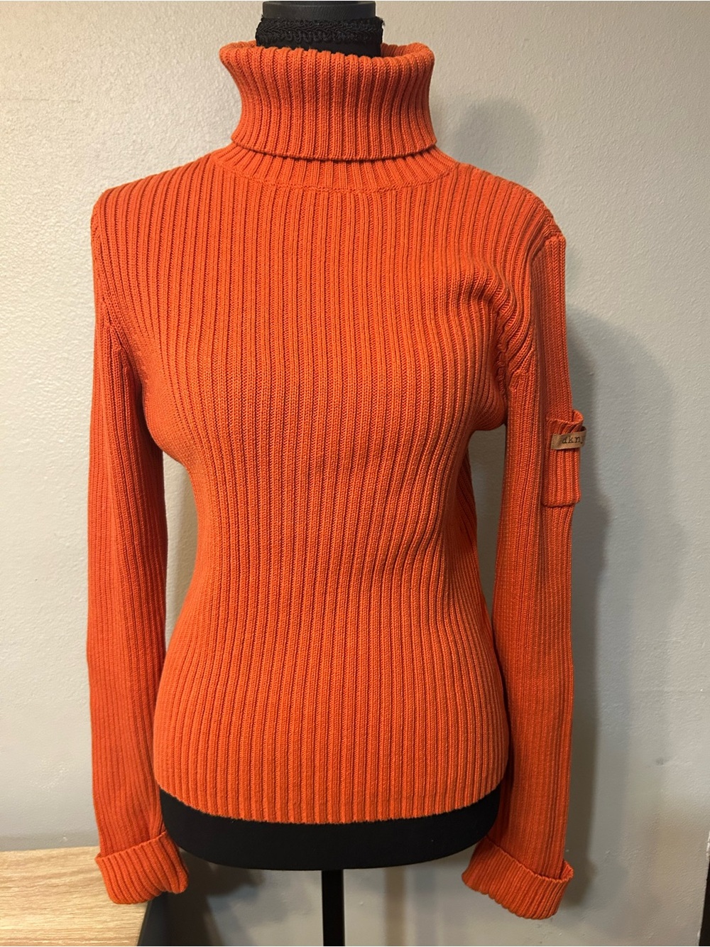 vintage 1990s/Y2K DKNY Jeans ribbed knit turtleneck sweater